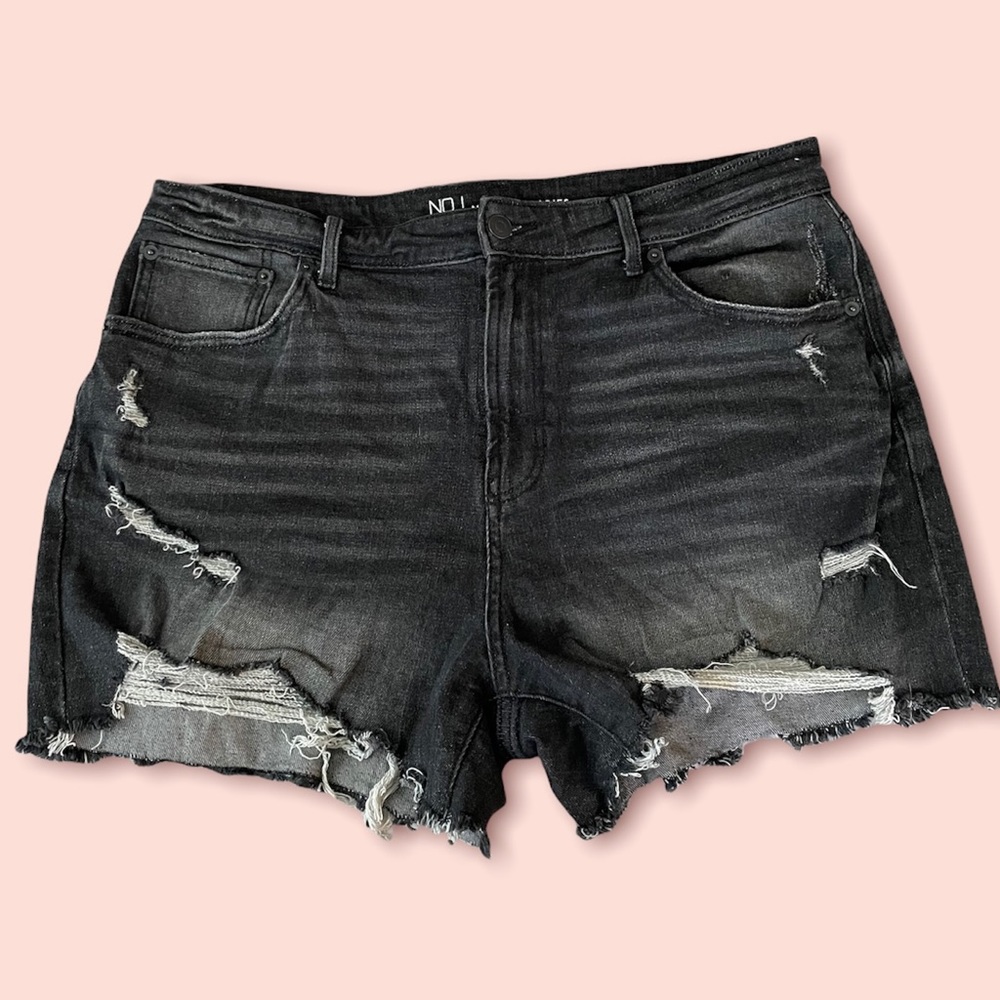No boundries black denim shorts size 17